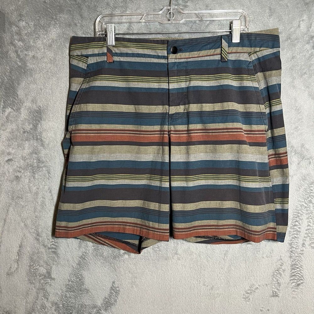 Lululemon Kahuna Short 2.0 Mens 38x9 Multicolor Aztec Striped Hiking Golf Shorts